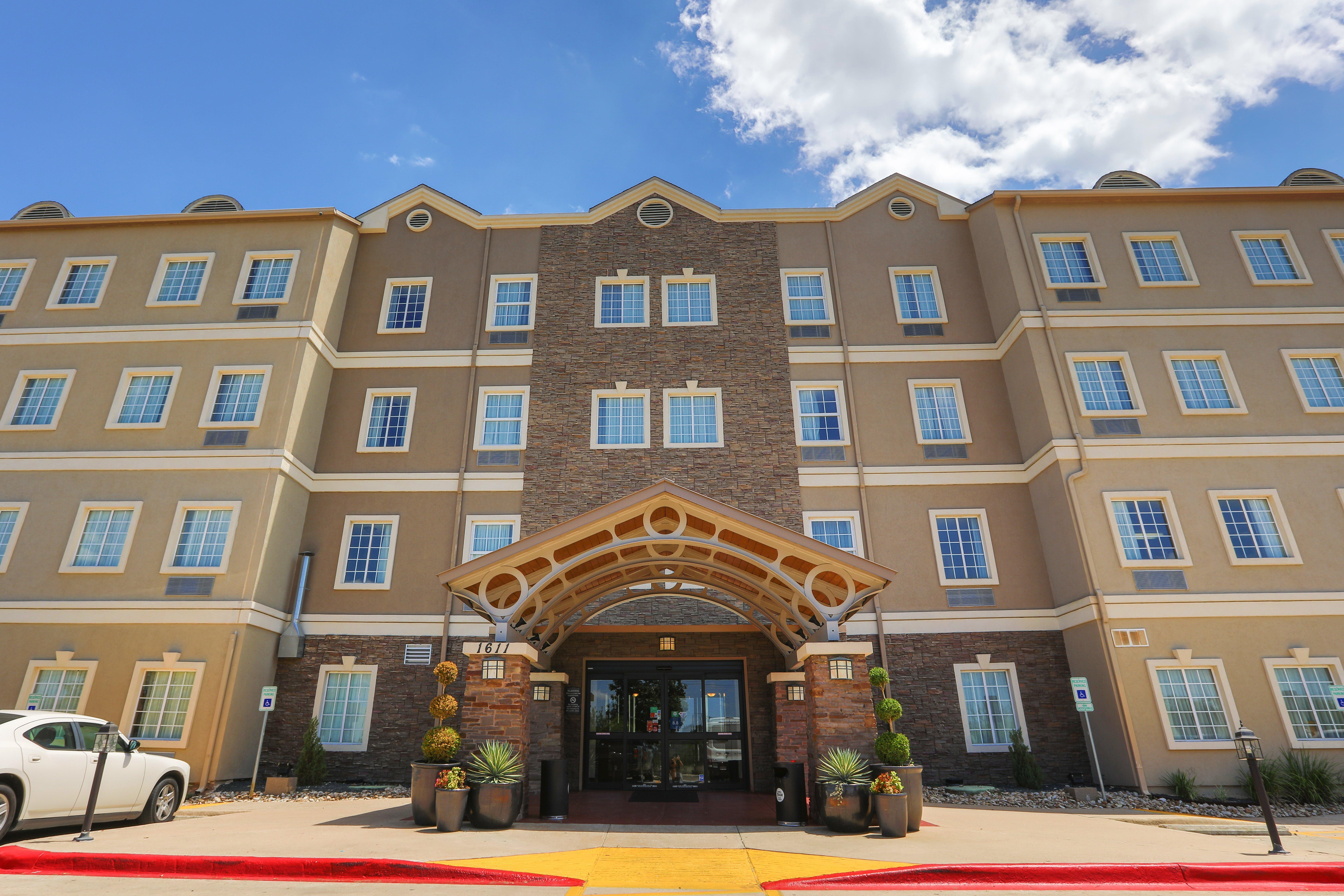 Staybridge Suites Austin Airport By Ihg Екстериор снимка