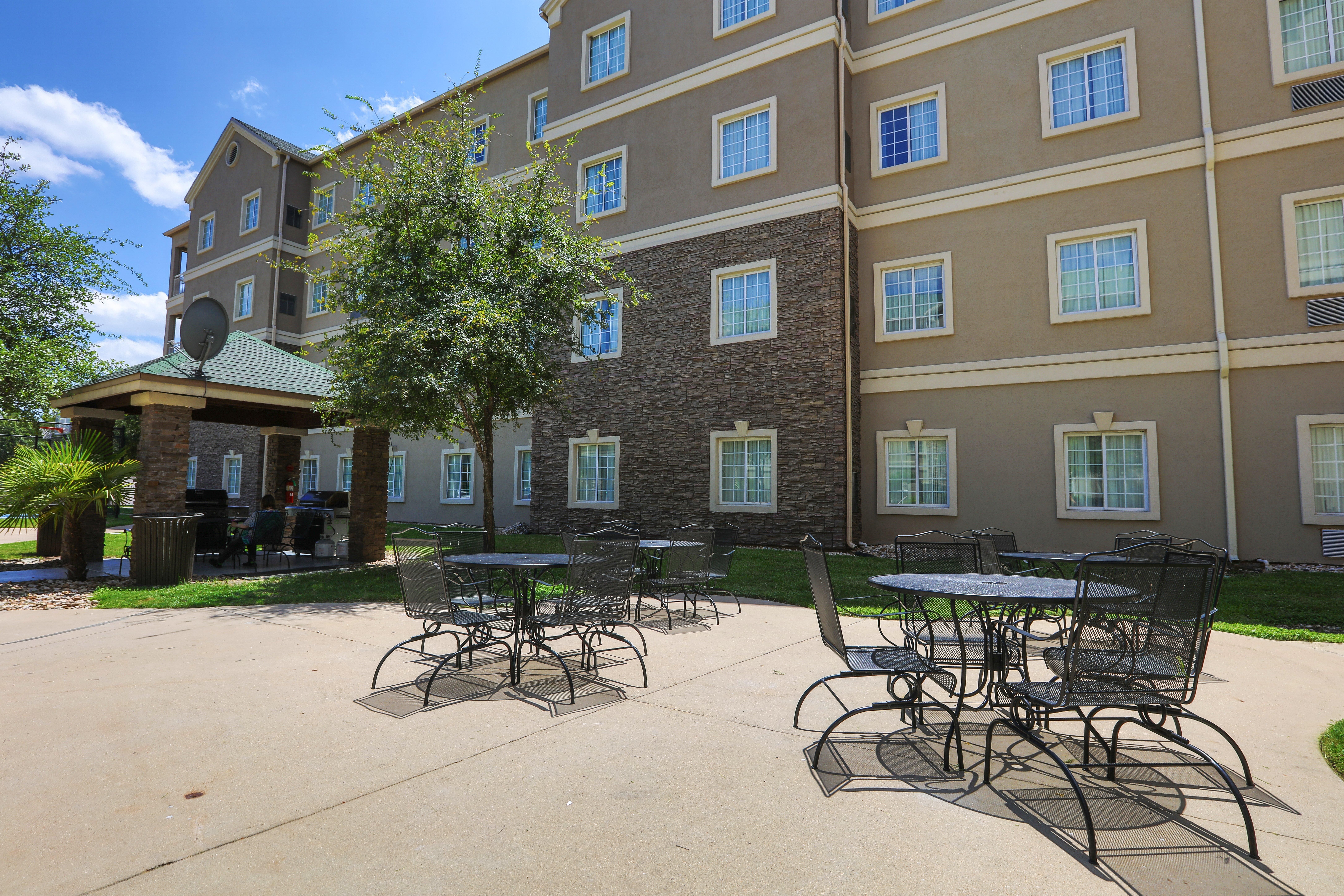 Staybridge Suites Austin Airport By Ihg Екстериор снимка