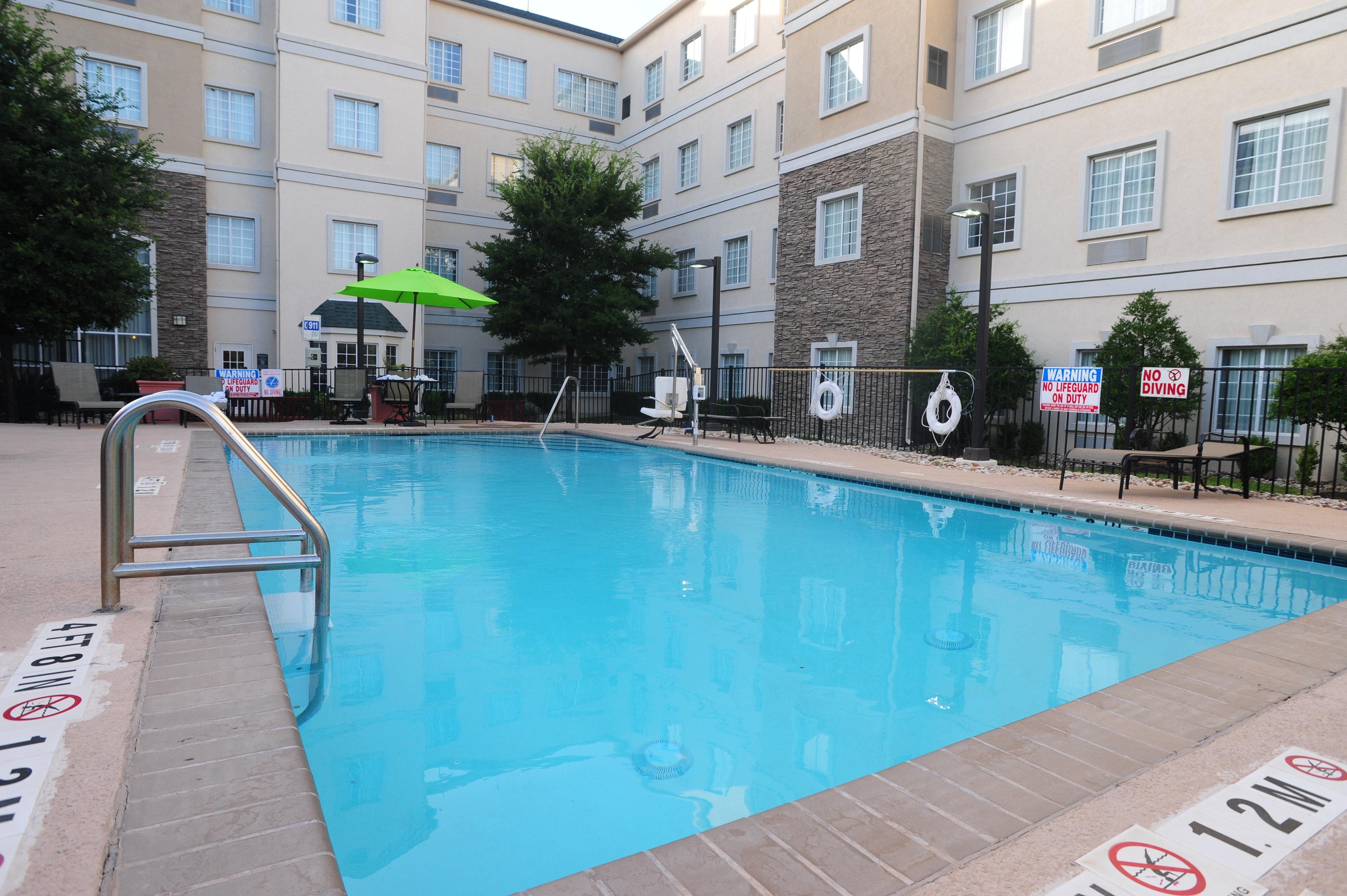 Staybridge Suites Austin Airport By Ihg Екстериор снимка