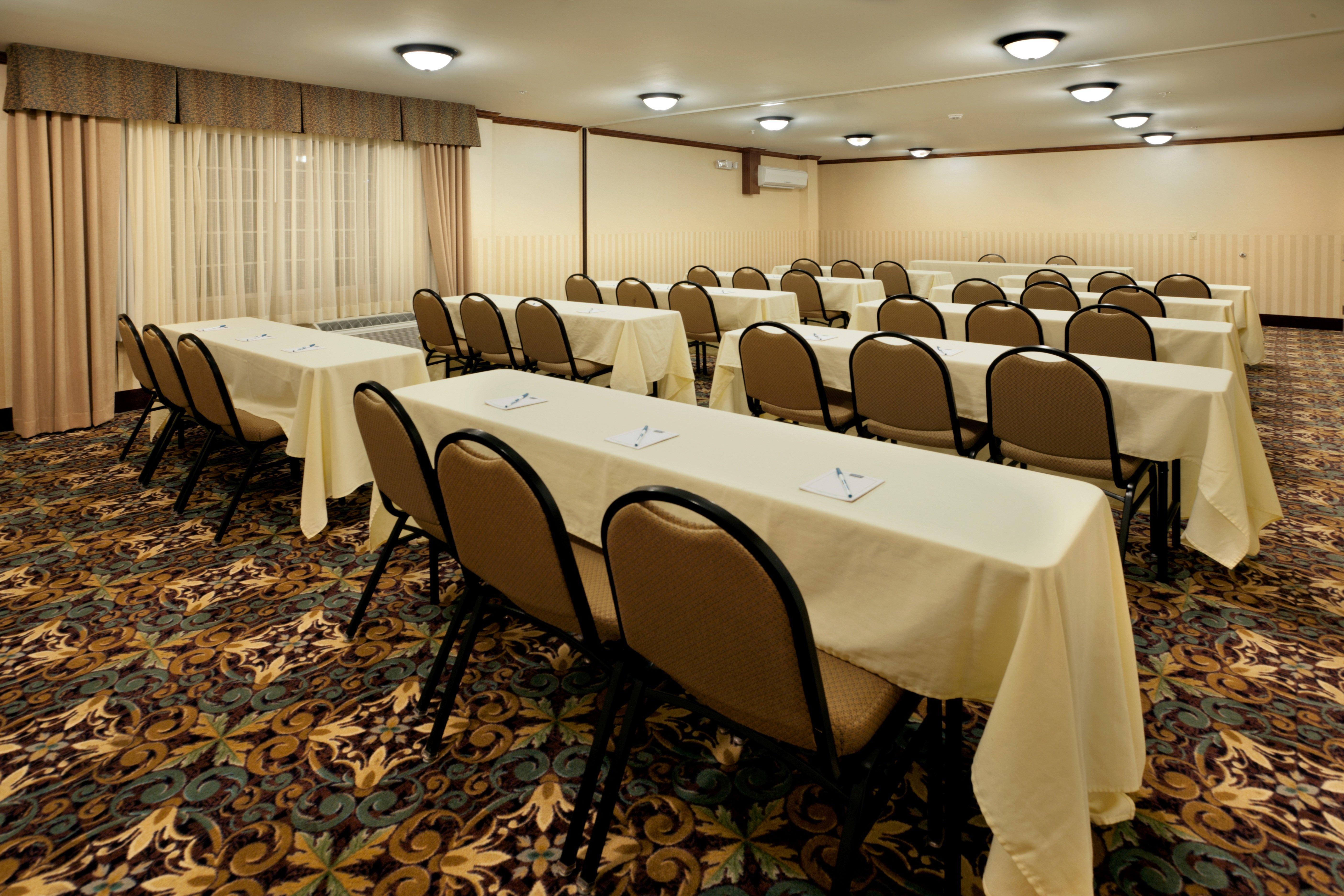 Staybridge Suites Austin Airport By Ihg Екстериор снимка